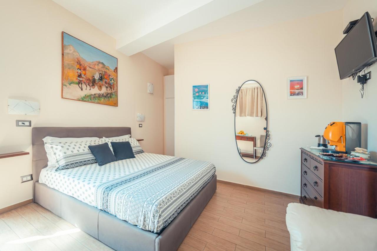 Elegant R&B Floridia Bed & Breakfast ตาออร์มินา ภายนอก รูปภาพ