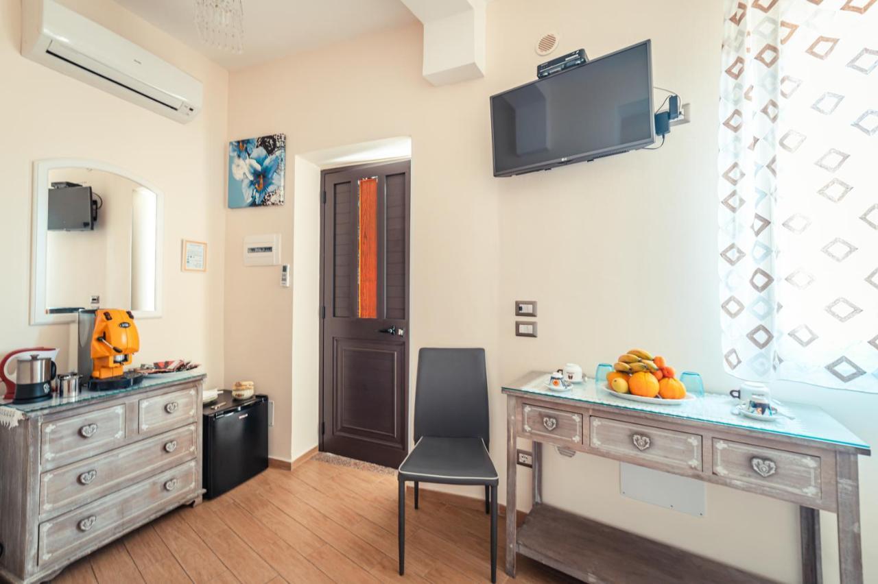 Elegant R&B Floridia Bed & Breakfast ตาออร์มินา ภายนอก รูปภาพ